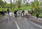 Serka Wayan Bersihkan Serakan Pasir dan Koral di Kelurahan Semarapura Kaja