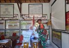 Serka Nyoman Dampingi Pendistribusian Bantuan Pangan